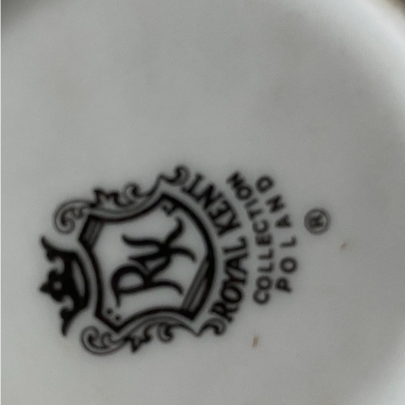 Tureen & Lid without Underplate by Royal Kent (Poland)
Tureen & Lid only - Picture 2 of 8